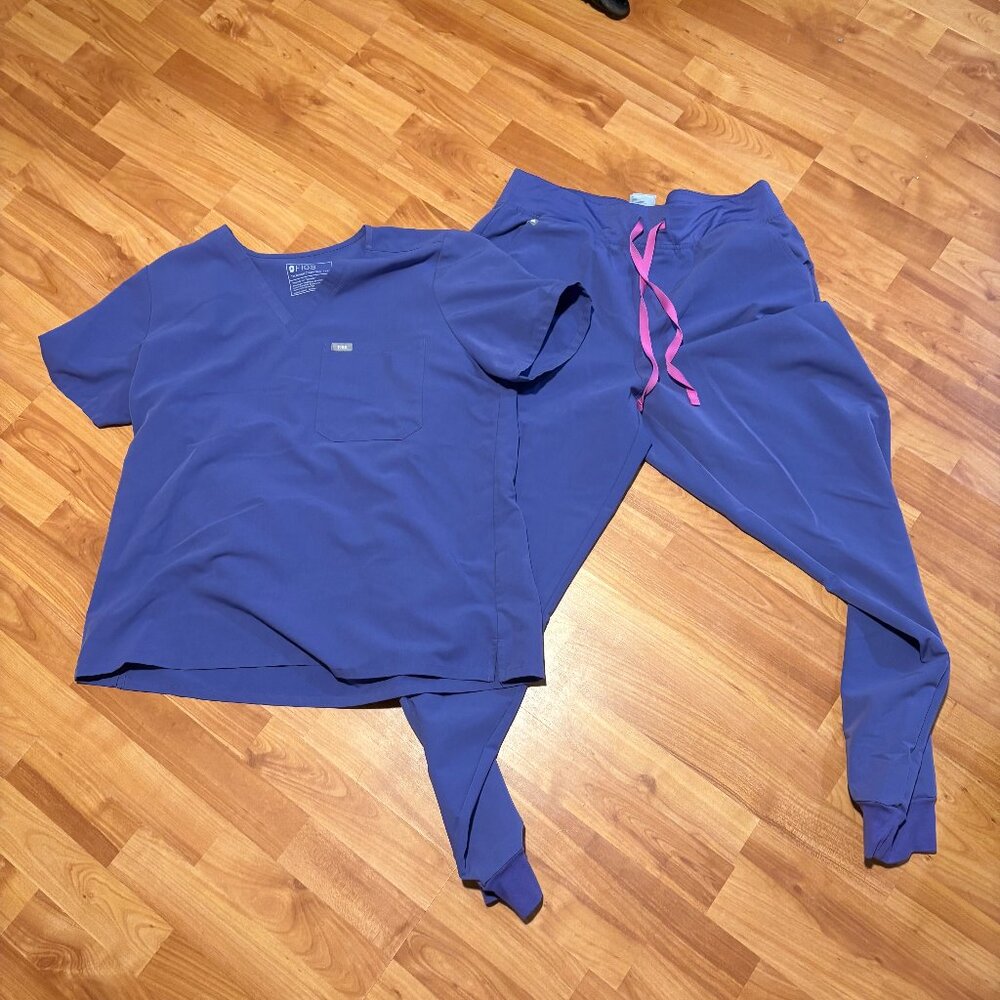 Figs scrubs